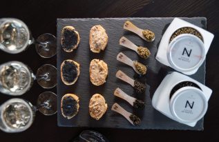 Quel type de pain pour manger du caviar ?