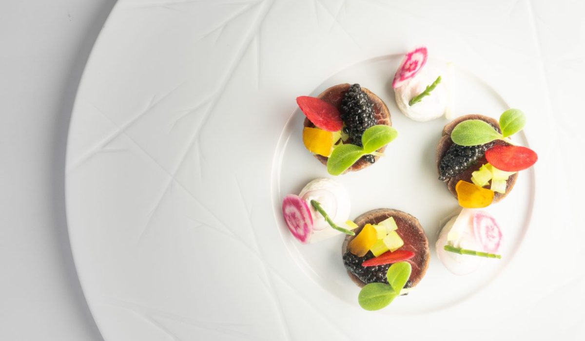 Tataki de bœuf et Caviar de Neuvic